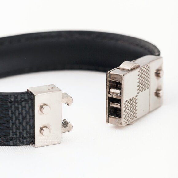 Louis Vuitton Check It Reversible Damier Graphite Bracelet - Picture 4 of 5